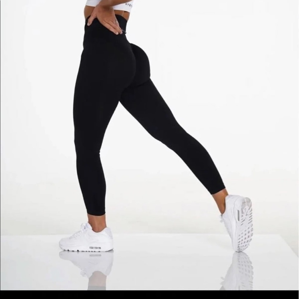 NVGTN Black Leggings Seamless NEW